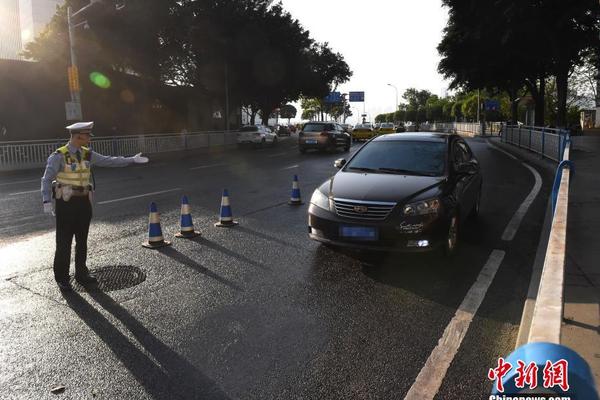 《海贼王第890集》在线观看