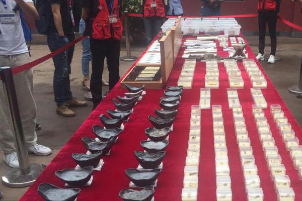 让我们转变剧情风格酷漫屋