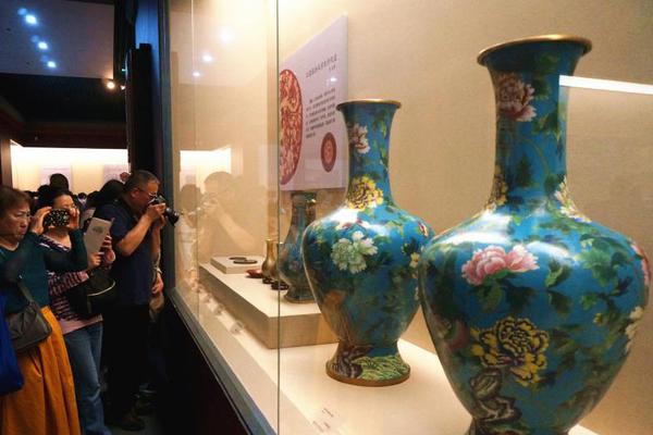 阅站漫画：资源丰富更新快，免费福利多，阅读体验超棒