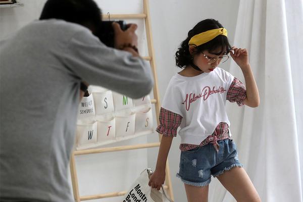 异世界搞笑冒险番为何吸引人？独特设定与反差角色是关键