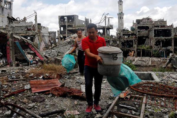 《海贼王第890集》在线观看