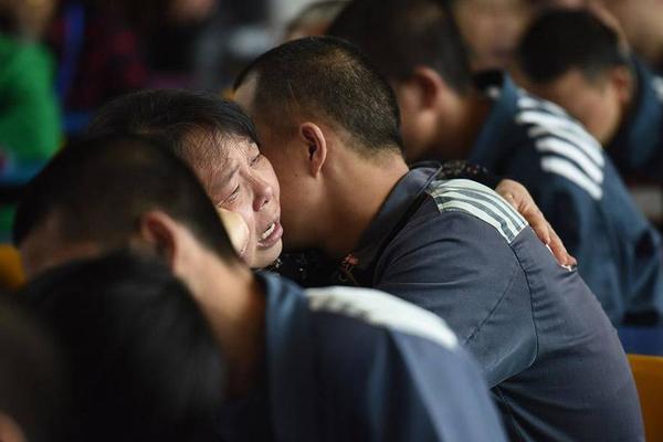 异世界搞笑冒险番为何吸引人？独特设定与反差角色是关键