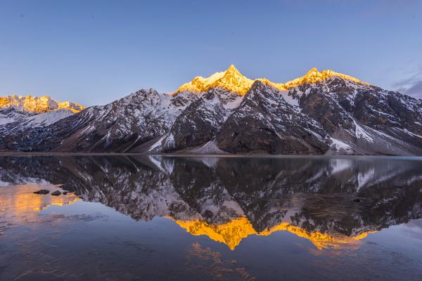 《海贼王第890集》在线观看