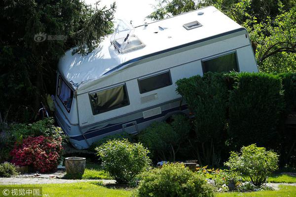 datealive 地铁逃生回归！biubiu免费加速，畅玩海量海内外精品手游