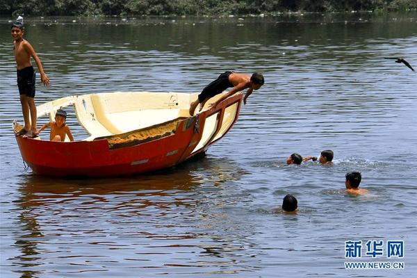 《海贼王第890集》在线观看