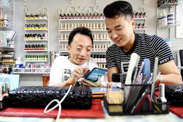 《海贼王第890集》在线观看