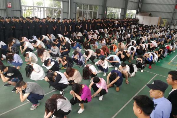 《海贼王第890集》在线观看