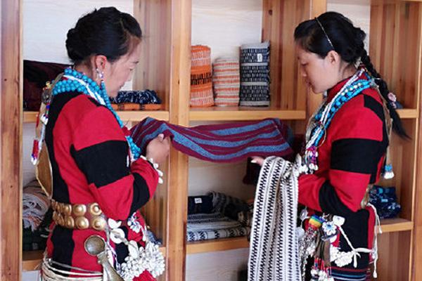 阅站漫画app最新版：免费搜索全网漫画，畅享多种便捷阅读体验