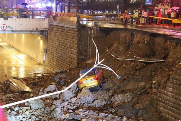 异世界搞笑冒险番为何吸引人？独特设定与反差角色是关键