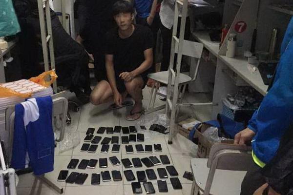 《海贼王第890集》在线观看