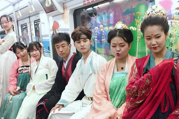 免费漫画阅站官方正版：无广告弹窗，全网漫画免费看