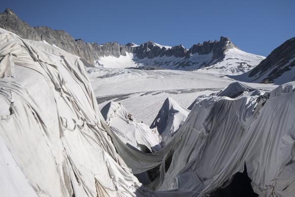 datealive 地铁逃生回归！biubiu免费加速，畅玩海量海内外精品手游