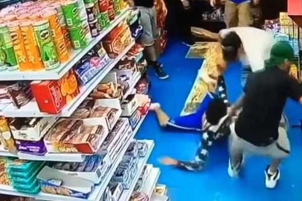 叶玉聊聊本佳人完整版