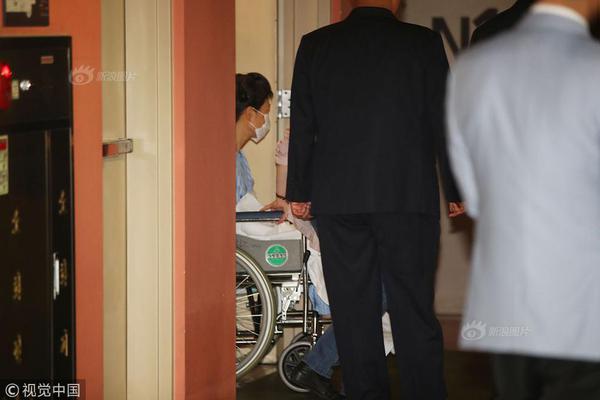 阅站漫画：资源丰富更新快，免费福利多，阅读体验超棒