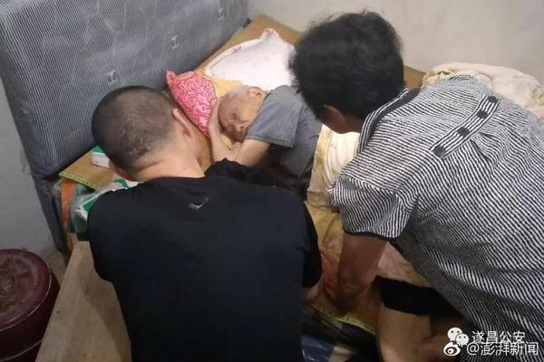 纯净丫头休想逃漫画