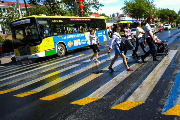 缘之空借兄妹情纠葛引发思索，为何对兄妹恋情描绘引争议？