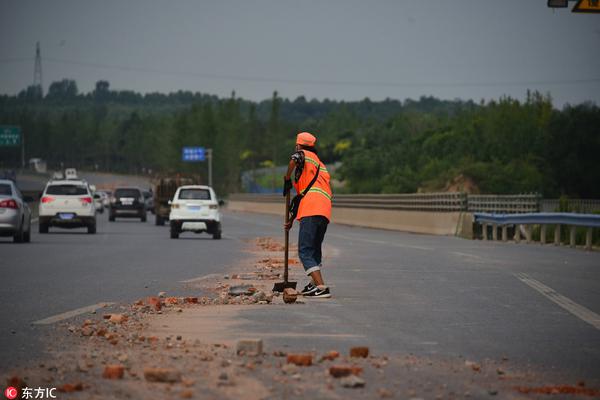 《我独自升级》漫画免费