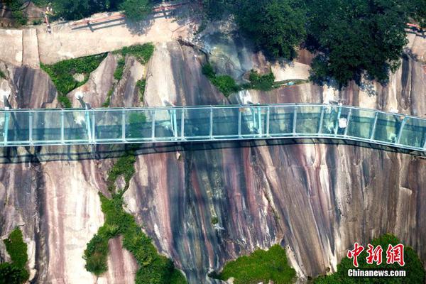 《海贼王第890集》在线观看