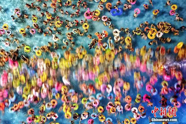 免费在线可阅读漫画成首选，却面临凯发k8国际首页登录的版权等难题待剖析？