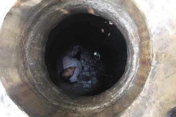 免费在线可阅读漫画成首选，却面临凯发k8国际首页登录的版权等难题待剖析？