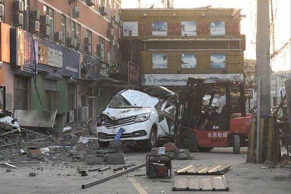 《海贼王第890集》在线观看