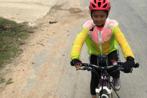 凤临天下王妃十三发6漫画