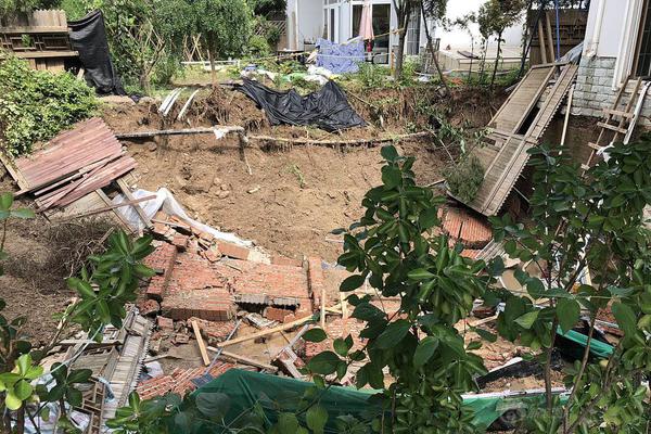 《海贼王第890集》在线观看