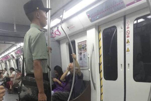 免费漫画阅站官方正版：无广告弹窗，全网漫画免费看