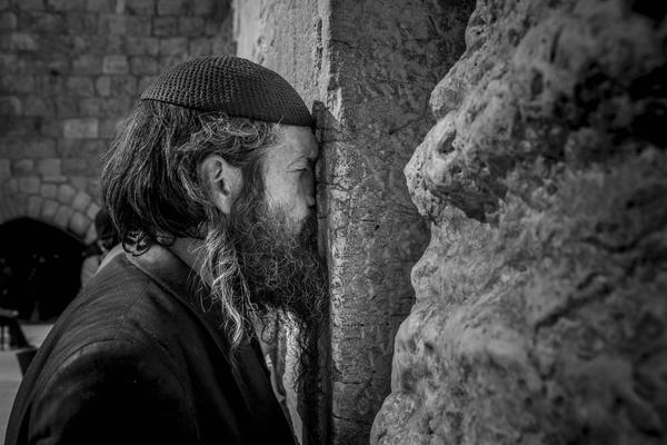 斗破苍穹老粉必看！正版免费观看渠道及支持正版的意义