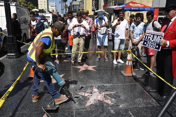 免费在线可阅读漫画成首选，却面临凯发k8国际首页登录的版权等难题待剖析？