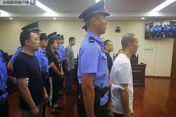 数字阅读普及下，韩漫免费观看的凯发k8国际首页登录的版权风险与安全提示