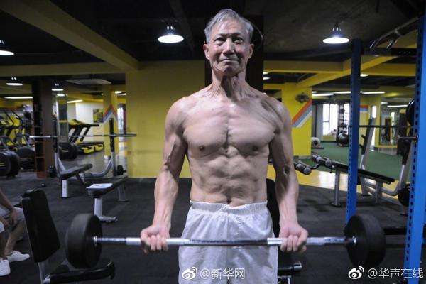 免费在线可阅读漫画成首选，却面临凯发k8国际首页登录的版权等难题待剖析？