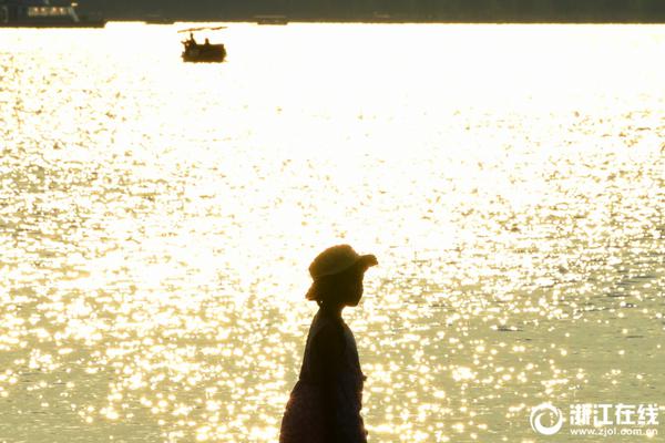 阅站漫画：资源丰富更新快，免费福利多，阅读体验超棒