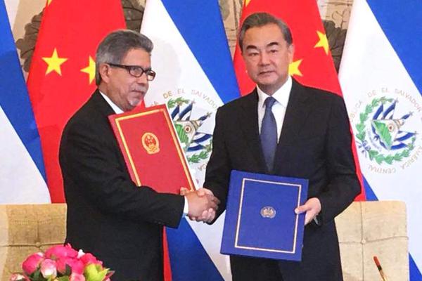 《海贼王第890集》在线观看