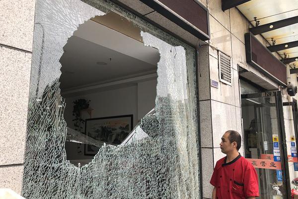 斗破苍穹老粉必看！正版免费观看渠道及支持正版的意义