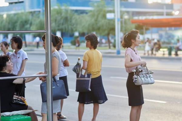 免费漫画阅站官方正版：无广告弹窗，全网漫画免费看