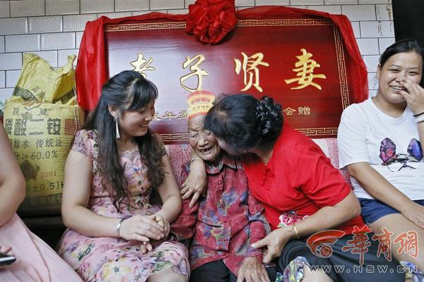 缘之空借兄妹情纠葛引发思索，为何对兄妹恋情描绘引争议？