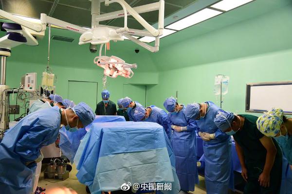 《海贼王第890集》在线观看