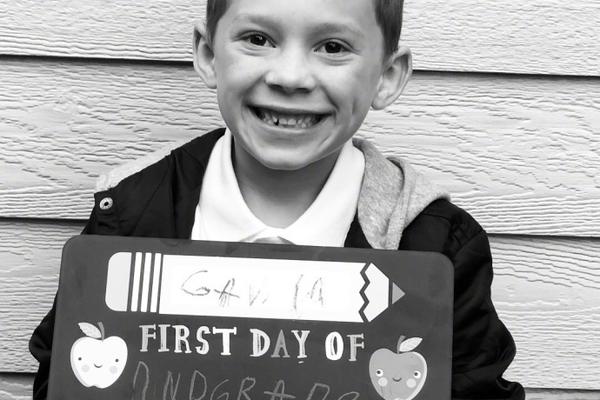 免费在线可阅读漫画成首选，却面临凯发k8国际首页登录的版权等难题待剖析？