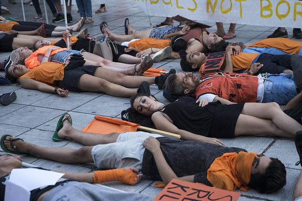 纯情的崩坏无删减