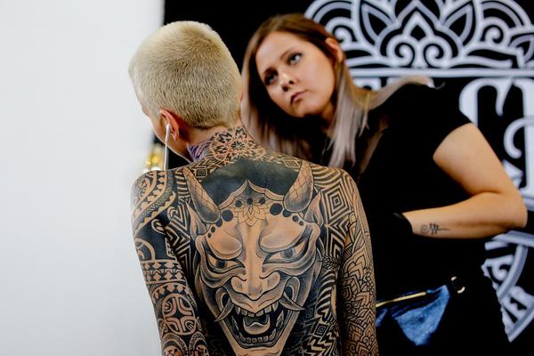 阅站漫画app最新版：免费搜索全网漫画，畅享多种便捷阅读体验