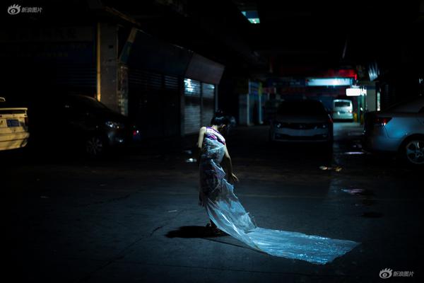 《海贼王第890集》在线观看