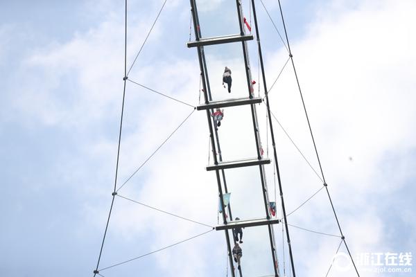 斗破苍穹老粉必看！正版免费观看渠道及支持正版的意义