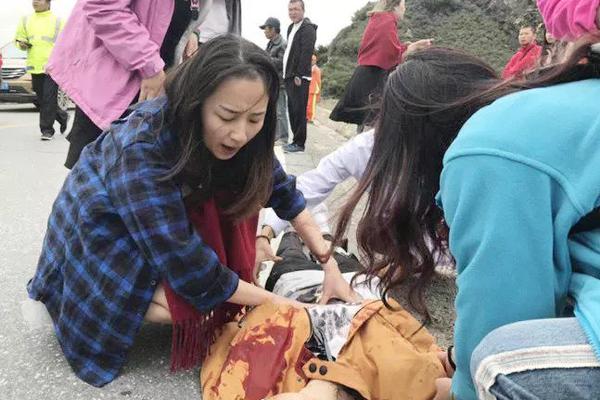 异世界搞笑冒险番为何吸引人？独特设定与反差角色是关键