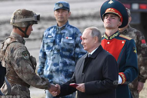 datealive 地铁逃生回归！biubiu免费加速，畅玩海量海内外精品手游