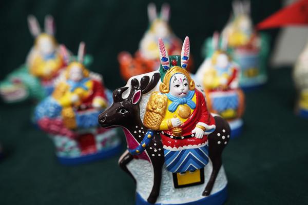 缘之空借兄妹情纠葛引发思索，为何对兄妹恋情描绘引争议？