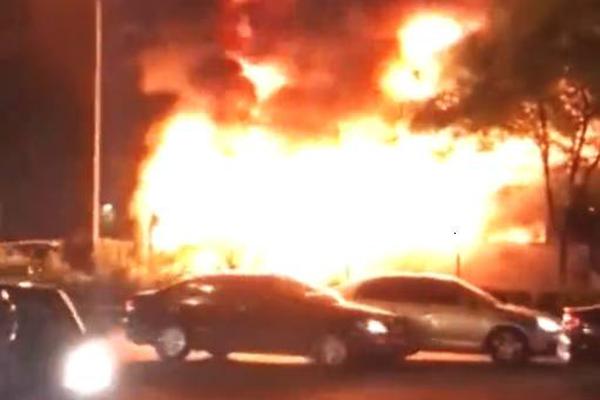 弱点漫画在线观看