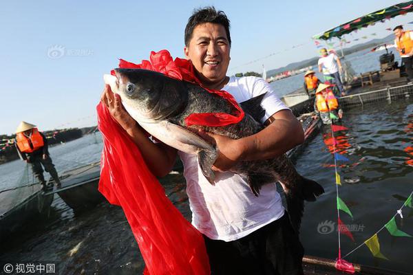 逆天邪神下拉式六漫画