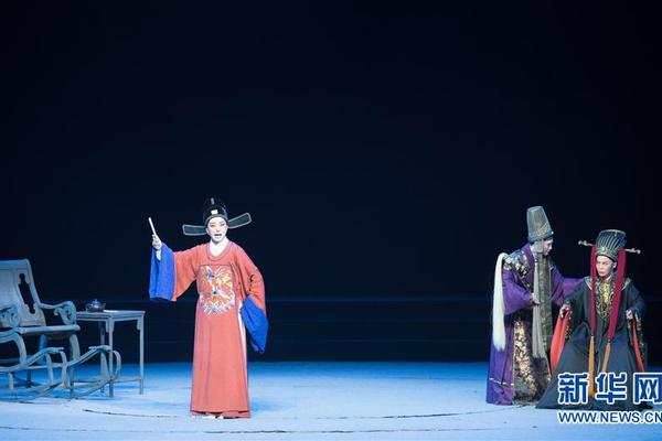 免费在线可阅读漫画成首选，却面临凯发k8国际首页登录的版权等难题待剖析？