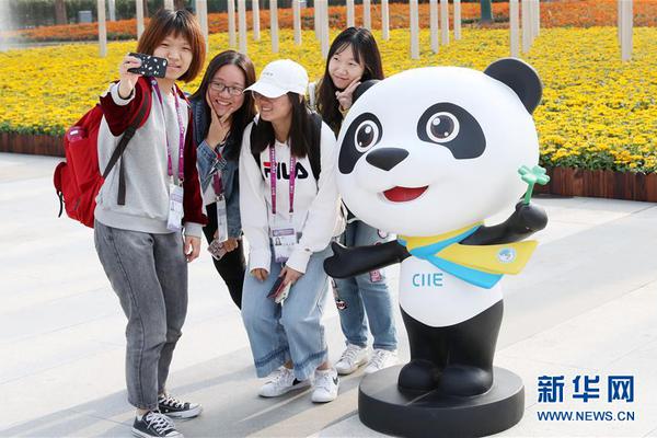 缘之空借兄妹情纠葛引发思索，为何对兄妹恋情描绘引争议？